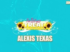 Sexy Alexis Texas Works It Thumb