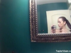 Big Natural Tit Taylor Vixen Showers Thumb