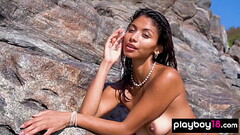 Glamorous all natural Mexican Carolina Reyes stripped naked at the beach Thumb