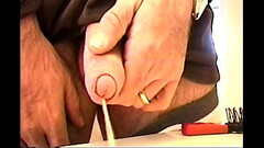 Big cock pissing in the sink Thumb