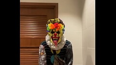 Lila Lovely takes a bathroom break with Gibby The Clown Thumb