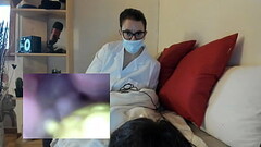La dottoressa Nicoletta visita ginecologicamente una sua amica e ti rimpicciolisce dentro alla sua grossa figa Thumb