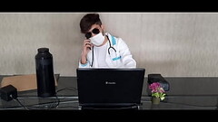 O irm&atilde_o G&ecirc_meo aproveitou que a esposa do seu irm&atilde_o  n&atilde_o o reconheceu e colocou pra gozar na Piroca Thumb