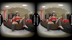 Solo honey, Bonnie is toying her shaved pussy, in VR Thumb